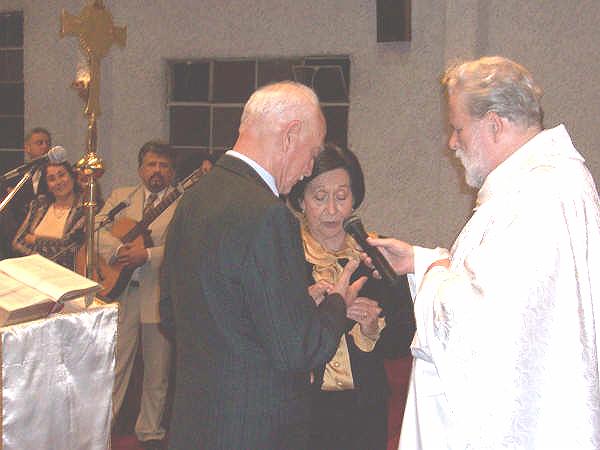 Bodas de Oro 088.jpg - Humberto, recibe este anillo como signo de mi amor ...